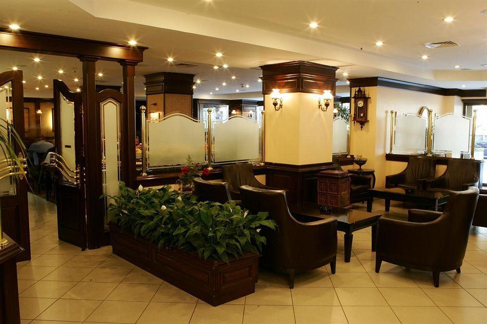 Karaca Hotel